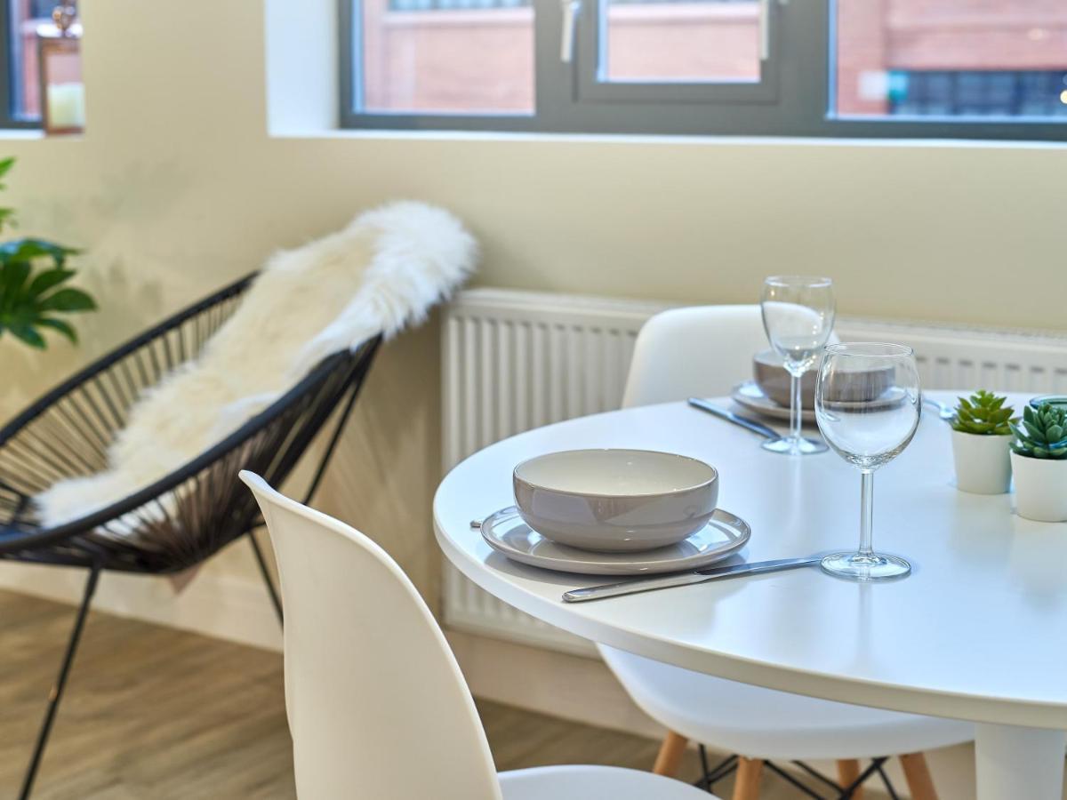 Two Bedroom Apartment By Jlj Apartments & Serviced Accommodation Birmingham - Mantella Lofts Экстерьер фото